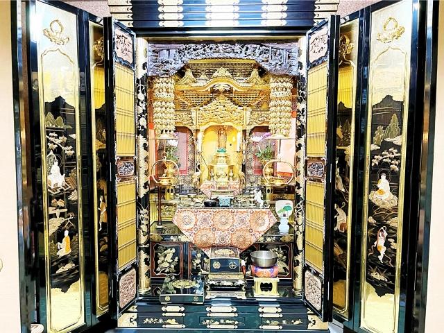 仏壇の正面写真